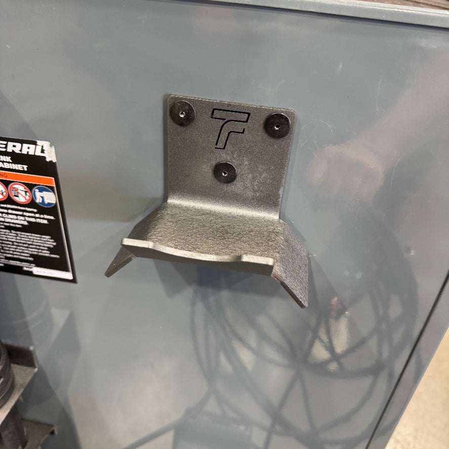 Lead Hanger (unpainted)